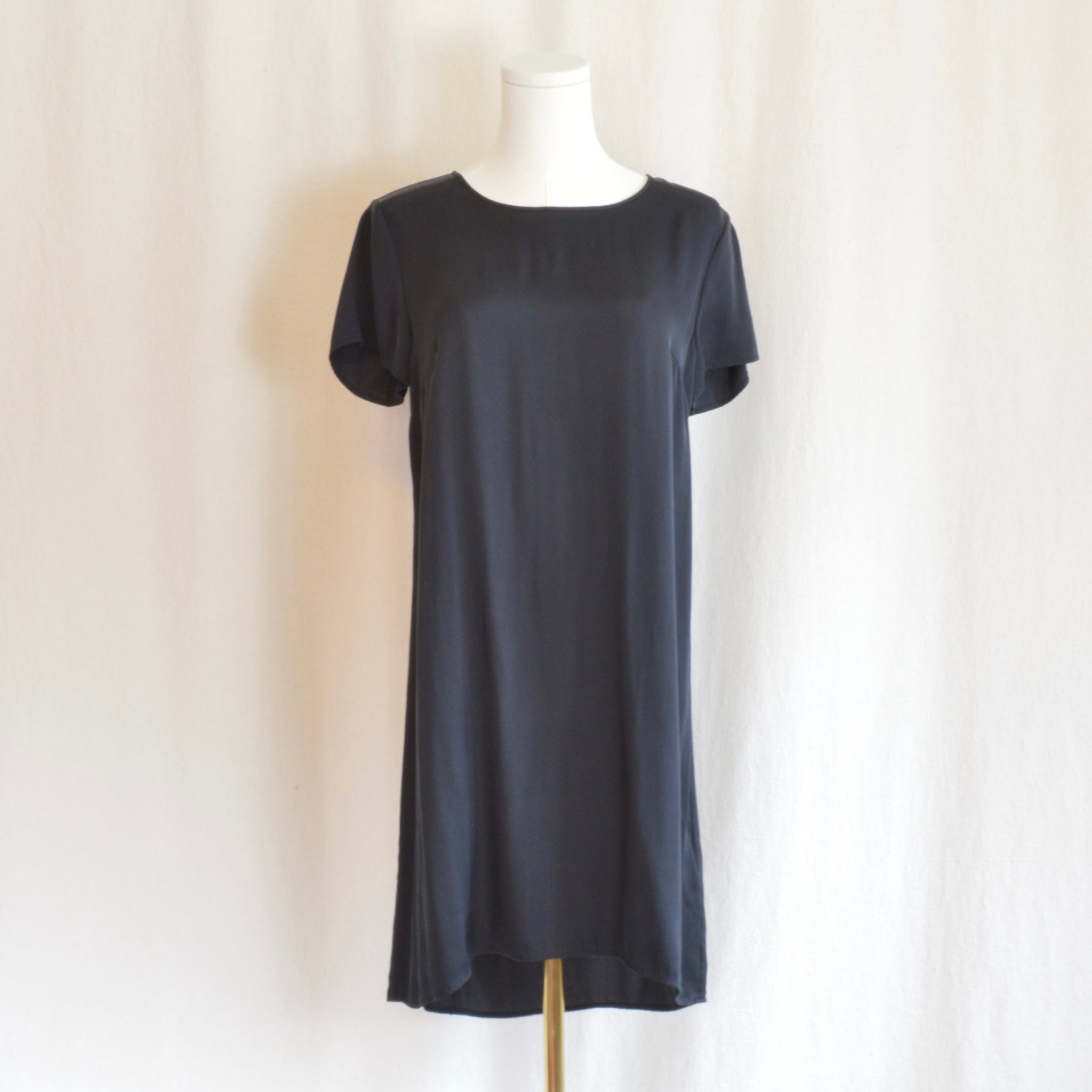 simple silk black mini tee shirt dress