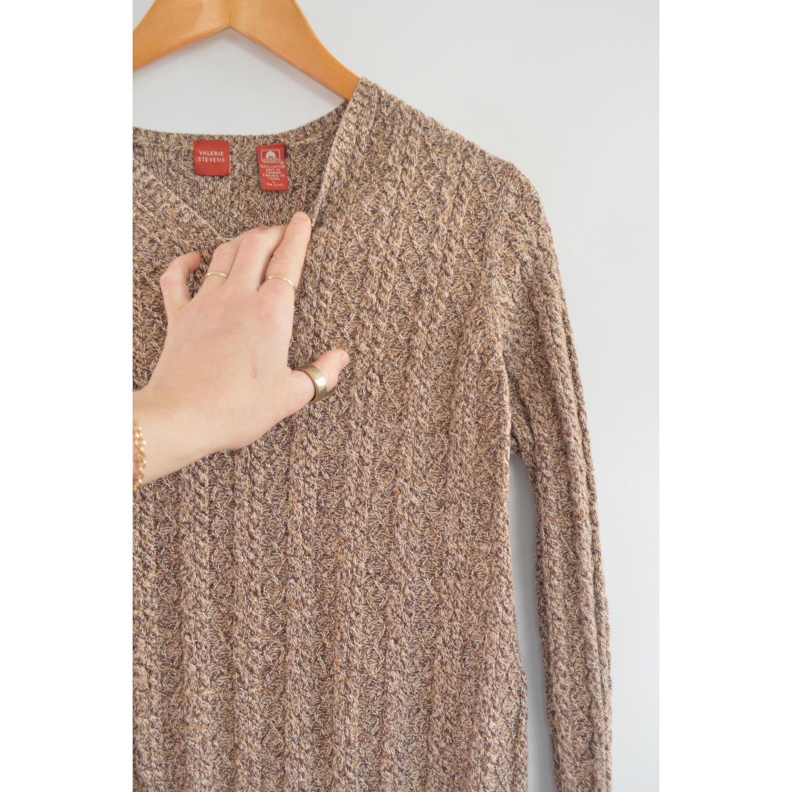 speckled brown and tan v-neck cotton cropped sweater
