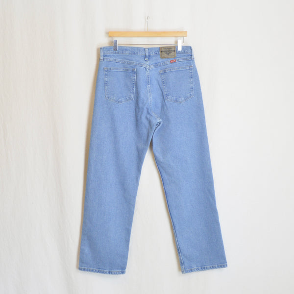 35 x 31 vintage light wash wrangler relaxed fit flex