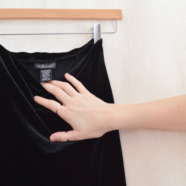26 - 30” black velvet elastic waist midi skirt