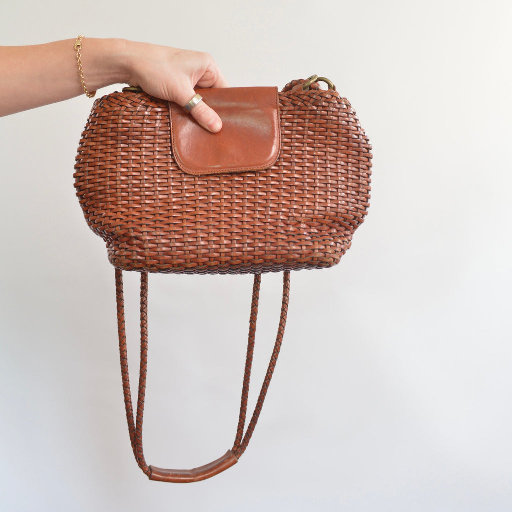 medium cognac brown woven shoulder bag