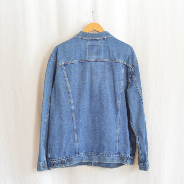 like new men’s vintage 100% cotton denim jean jacket