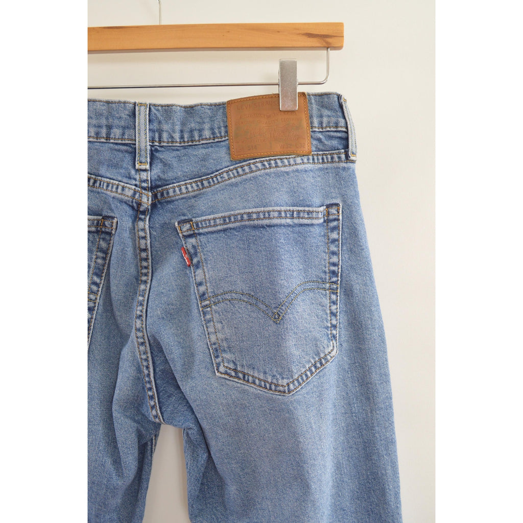 levi’s straight leg 514’s medium wash