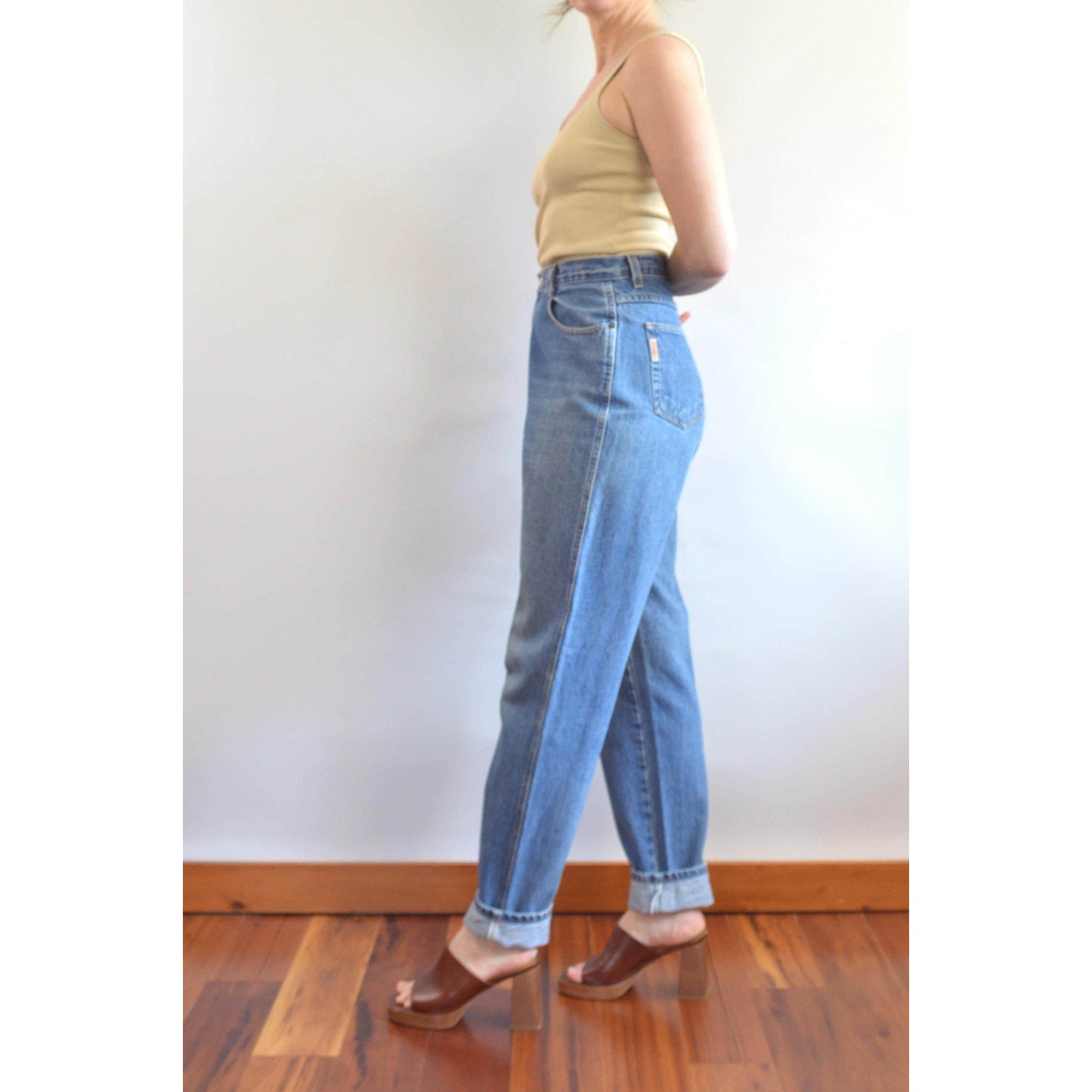 32 x 33 vintage high waisted long length gitano mid wash denim