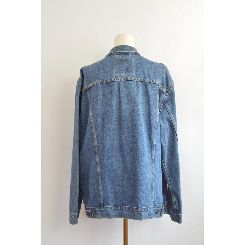 like new men’s vintage 100% cotton denim jean jacket