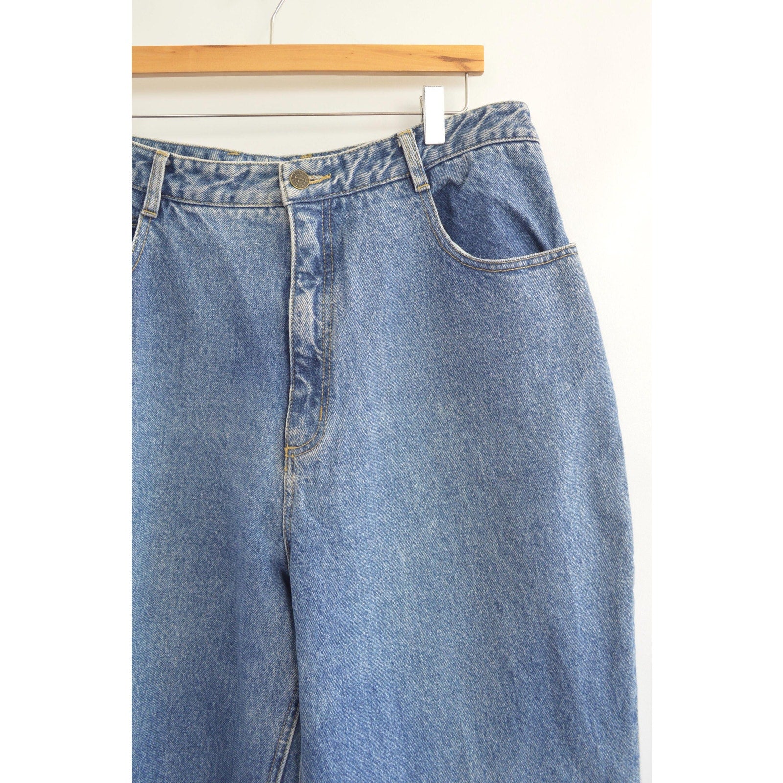 35 x 30 mid wash high rise tapered jeans