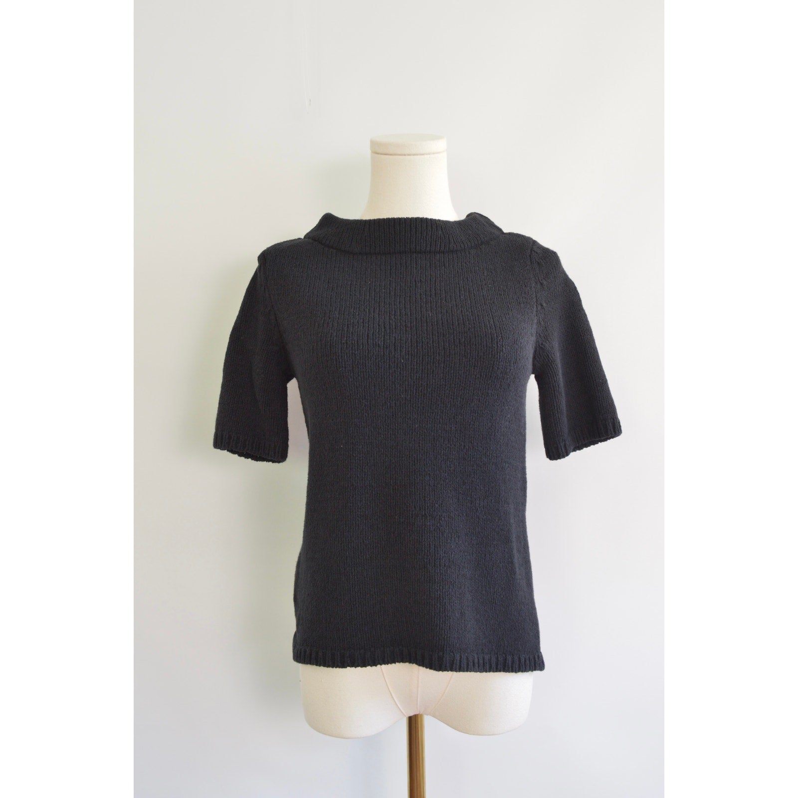 thick nubby knit black mock neck sweater tee