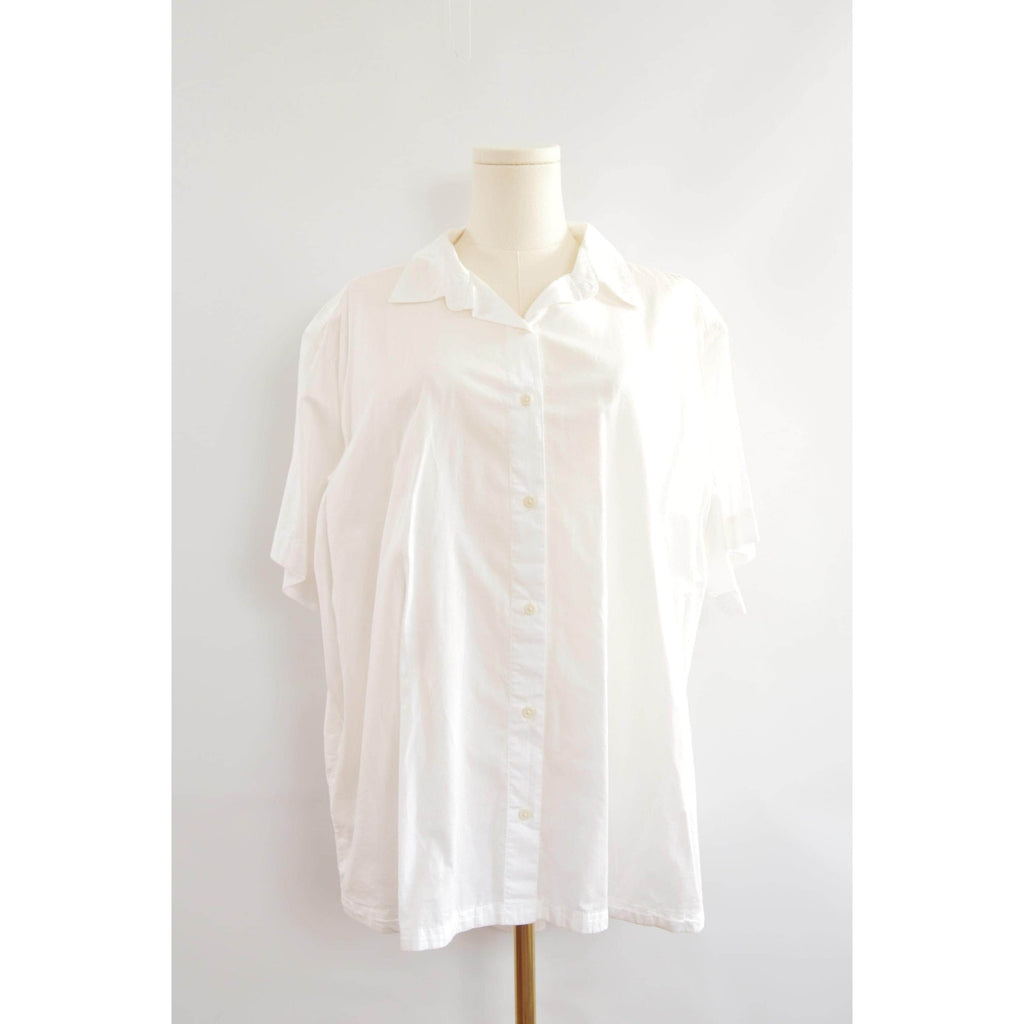 boxy cut 100% cotton white button down top