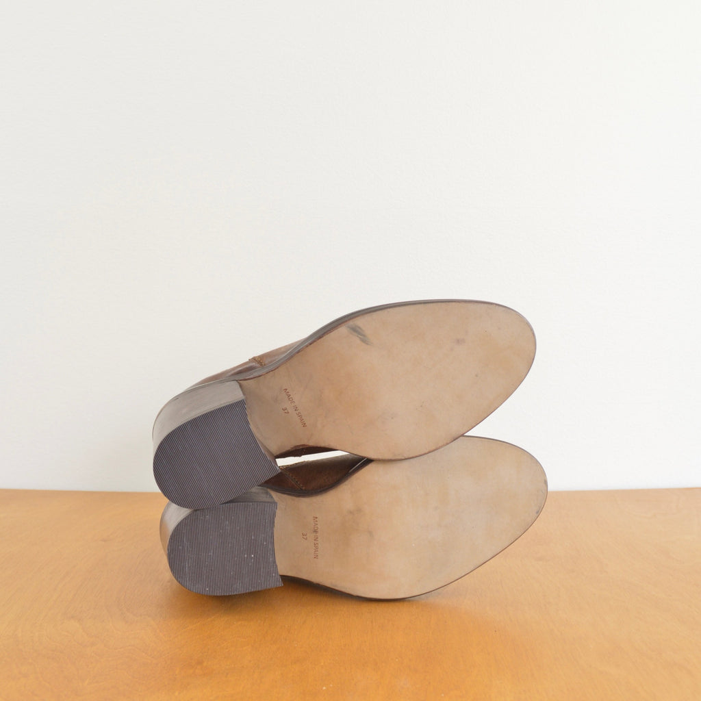 simple dark brown leather pointed toe chelsea booties