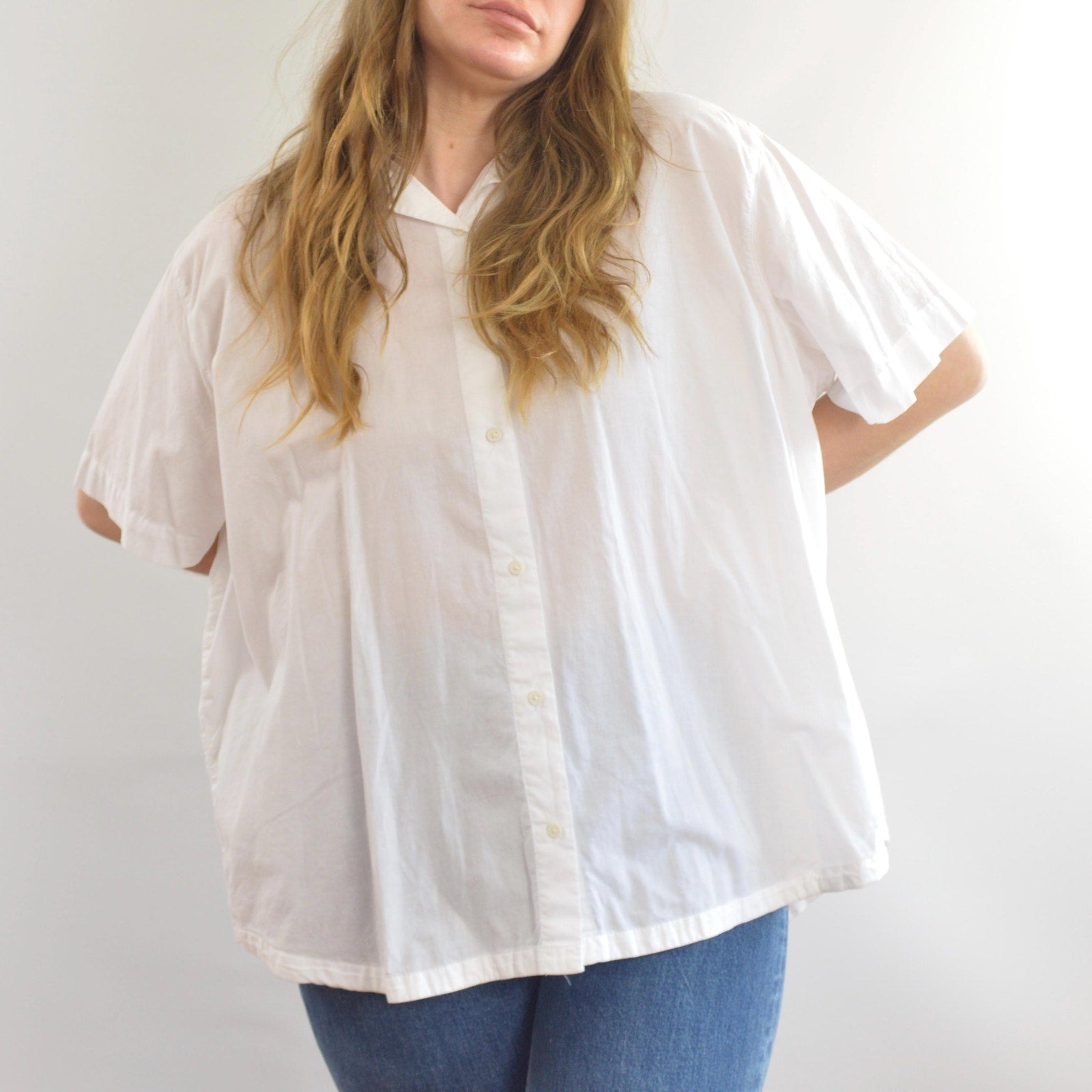 boxy cut 100% cotton white button down top