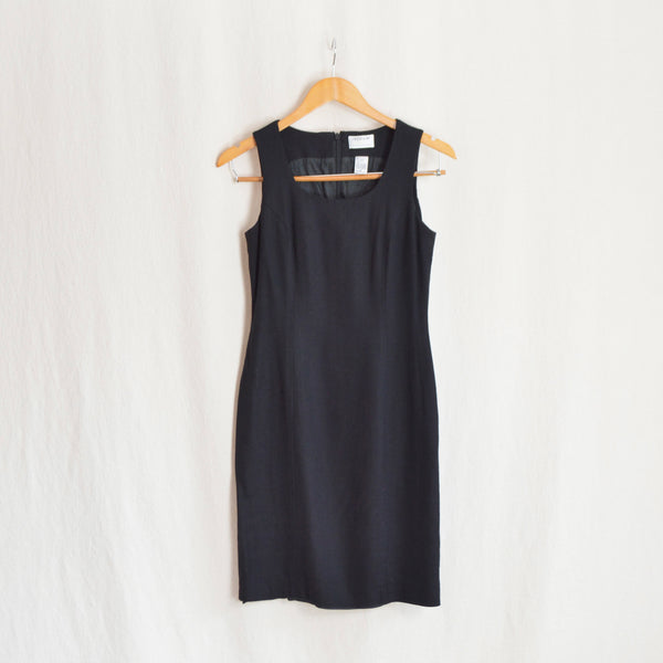 fully lined black 90’s linen blend sheath dress