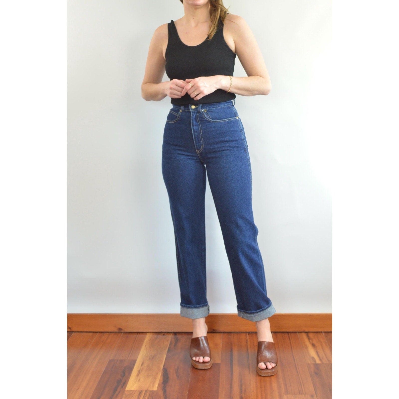 27 x 32.5 high rise dark wash straight wide leg vintage anne klein denim