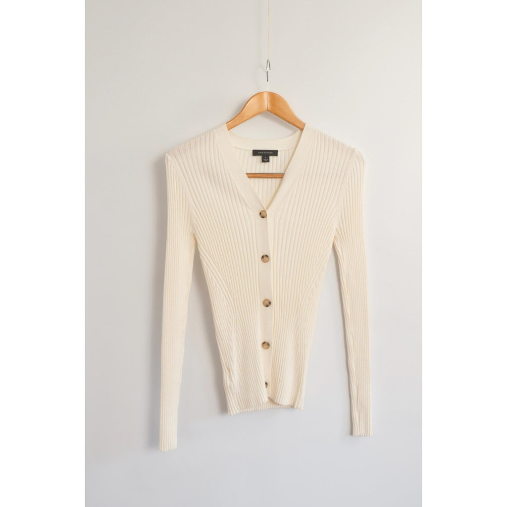 beautiful ann taylor ribbed cardigan