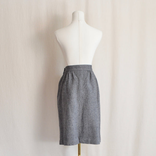 size 16 vintage black and white micro stripe pendleton wool skirt