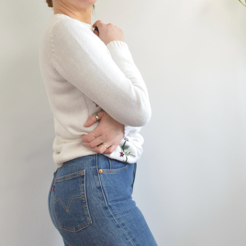 sweet white cropped floral embroidery cable knit crew neck sweater