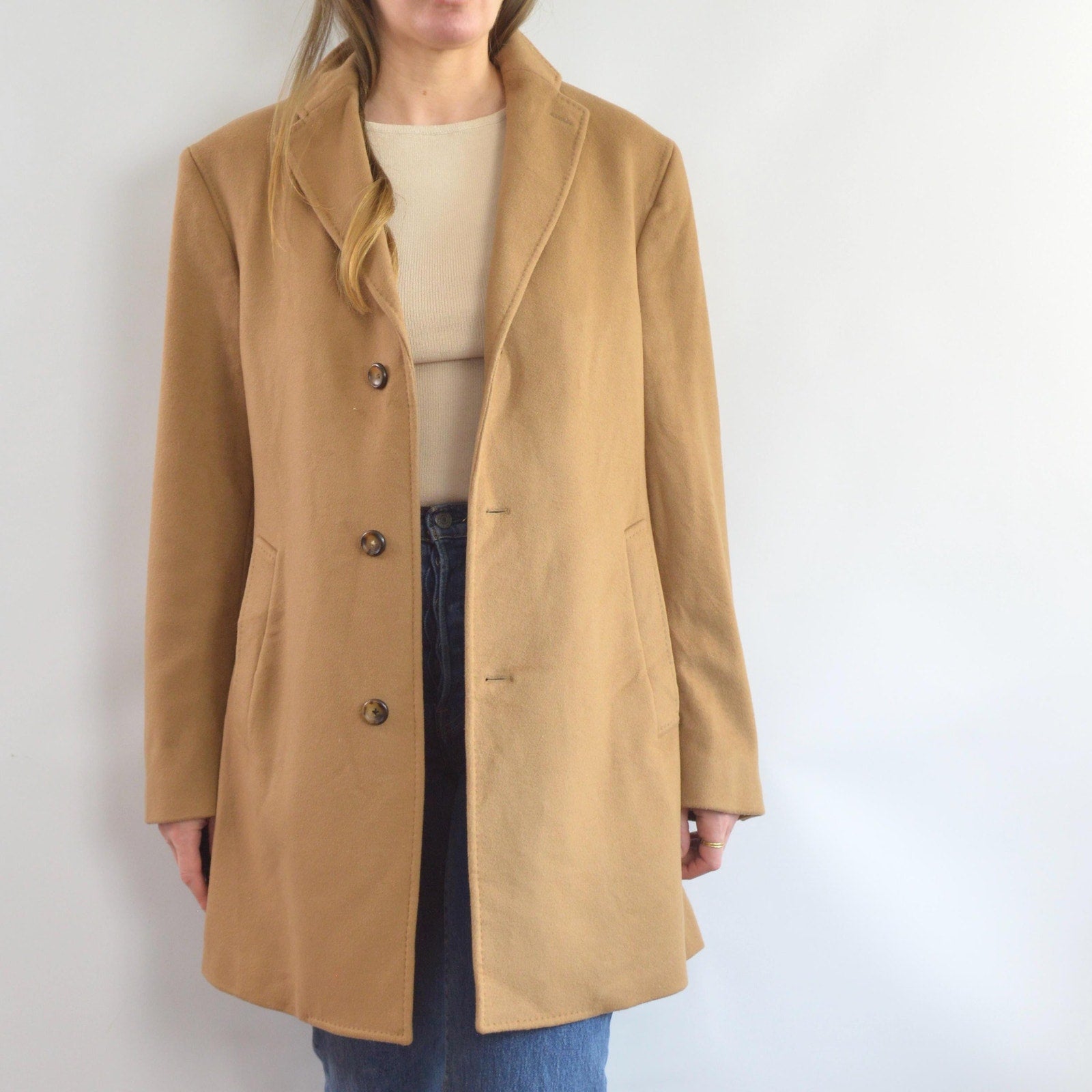 camel tan cashmere and wool blend coat - fully lined in great condition