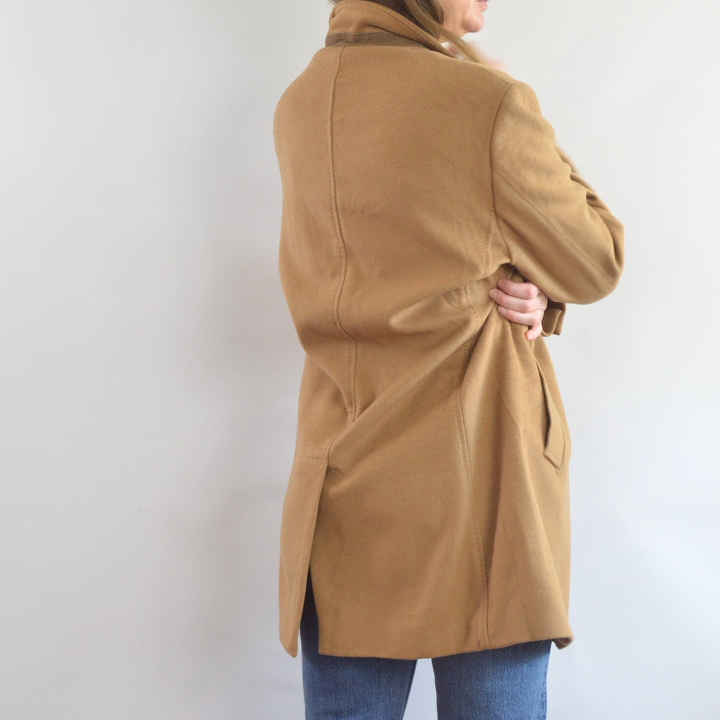 camel tan cashmere and wool blend coat - fully lined in great condition