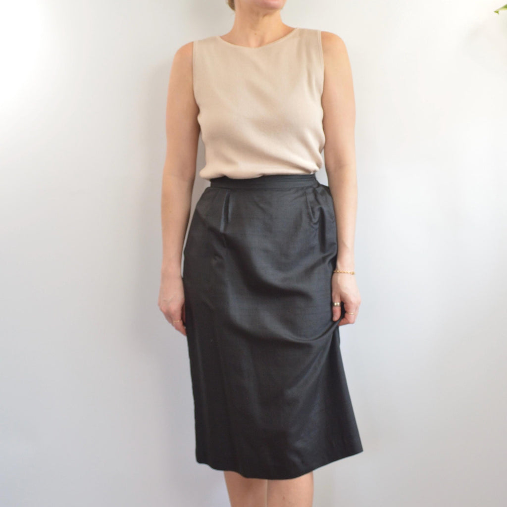 size 6 beautiful pure silk black a line skirt