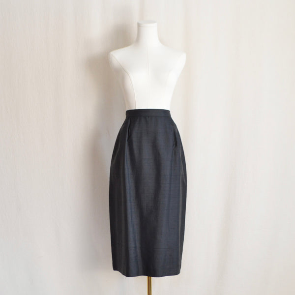 beautiful pure silk black a line skirt size 6