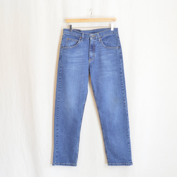 31 x 30 mid wash wranglers relaxed fit flex straight leg denim