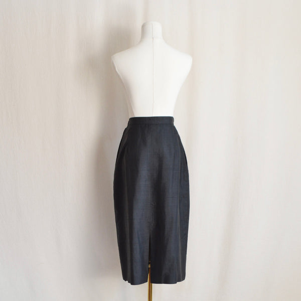 beautiful pure silk black a line skirt size 6