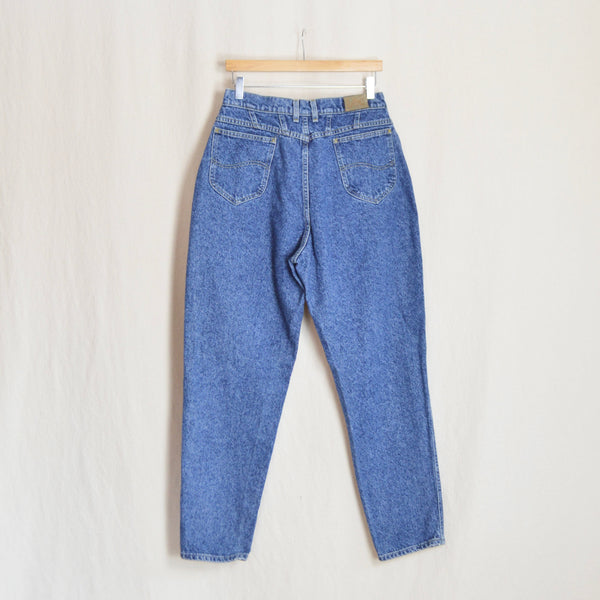 31 x 30 vintage high rise slight acid dark wash lee riders