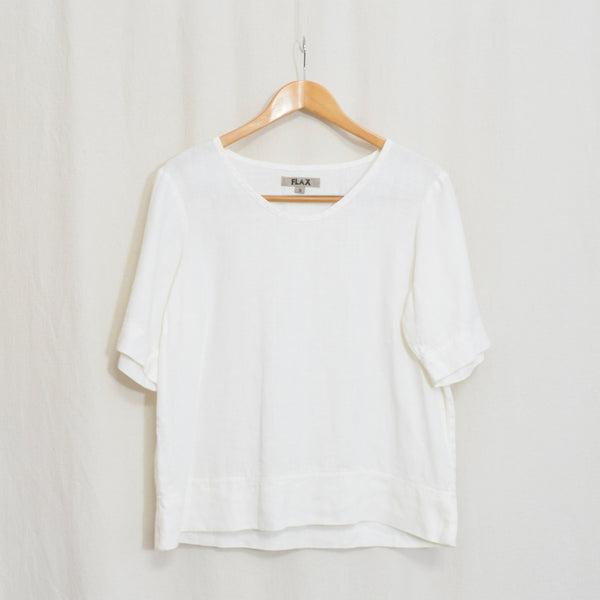 slightly cropped white linen flax tee shirt