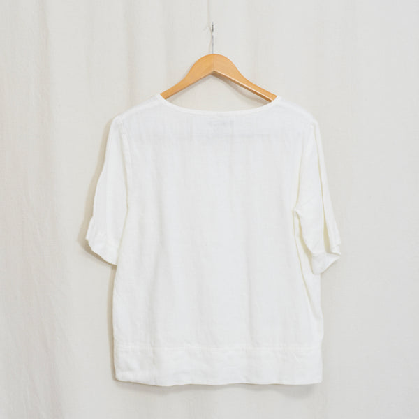 slightly cropped white linen flax tee shirt