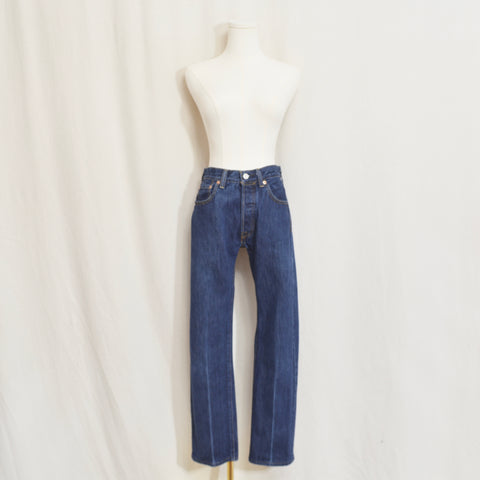 29 x 28.5 medium wash mid rise button fly levis 501s