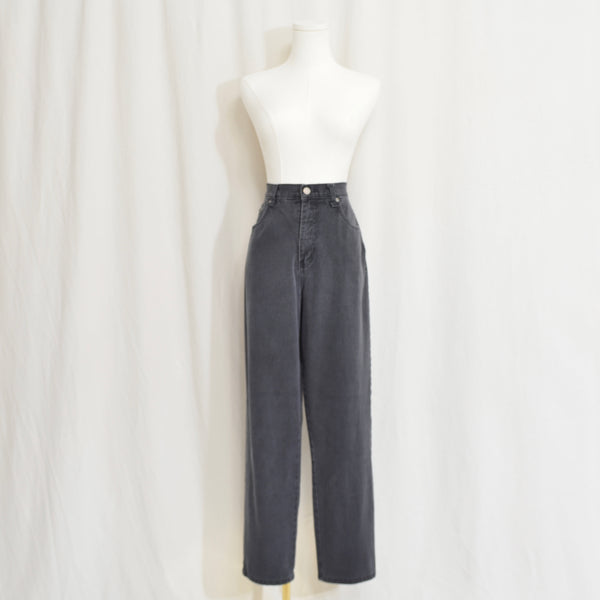 31 x 29 off black bill blass vintage tapered high rise 90s mom jeans
