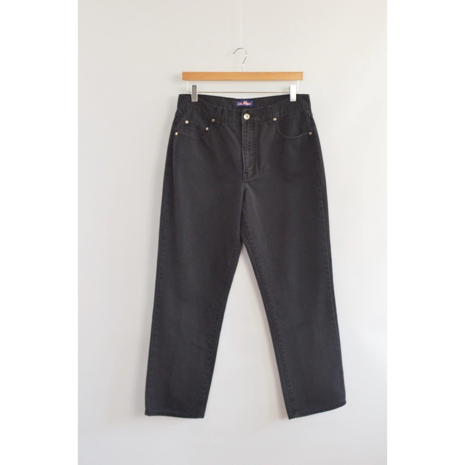 30 x 28 black tapered high waisted LA blues vintage denim