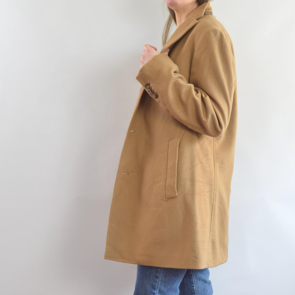 camel tan cashmere and wool blend coat - fully lined in great condition