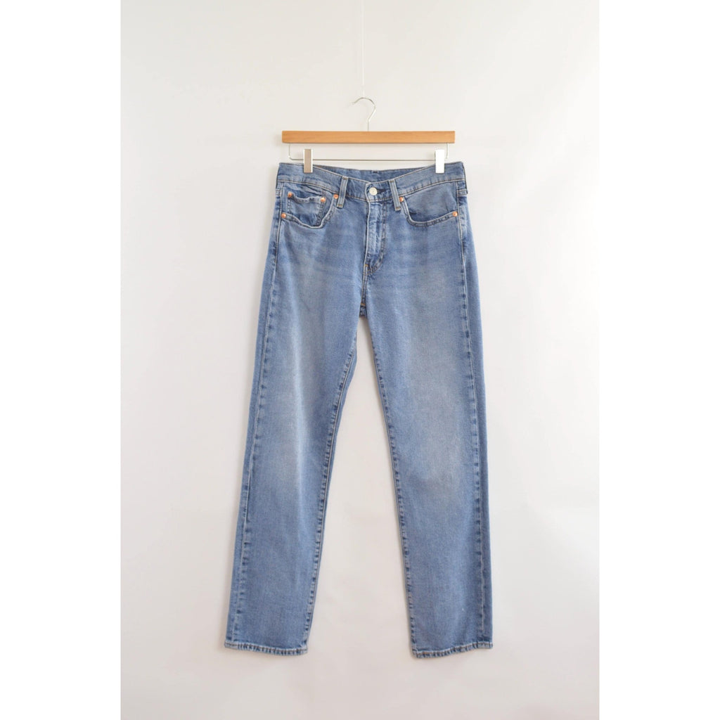 levi’s straight leg 514’s medium wash