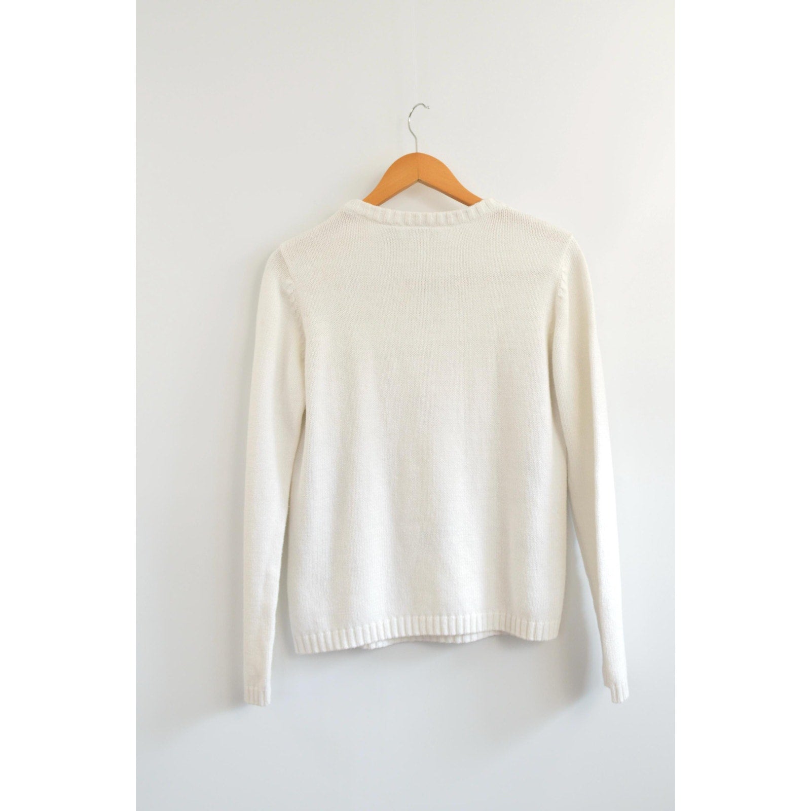 sweet white cropped floral embroidery cable knit crew neck sweater