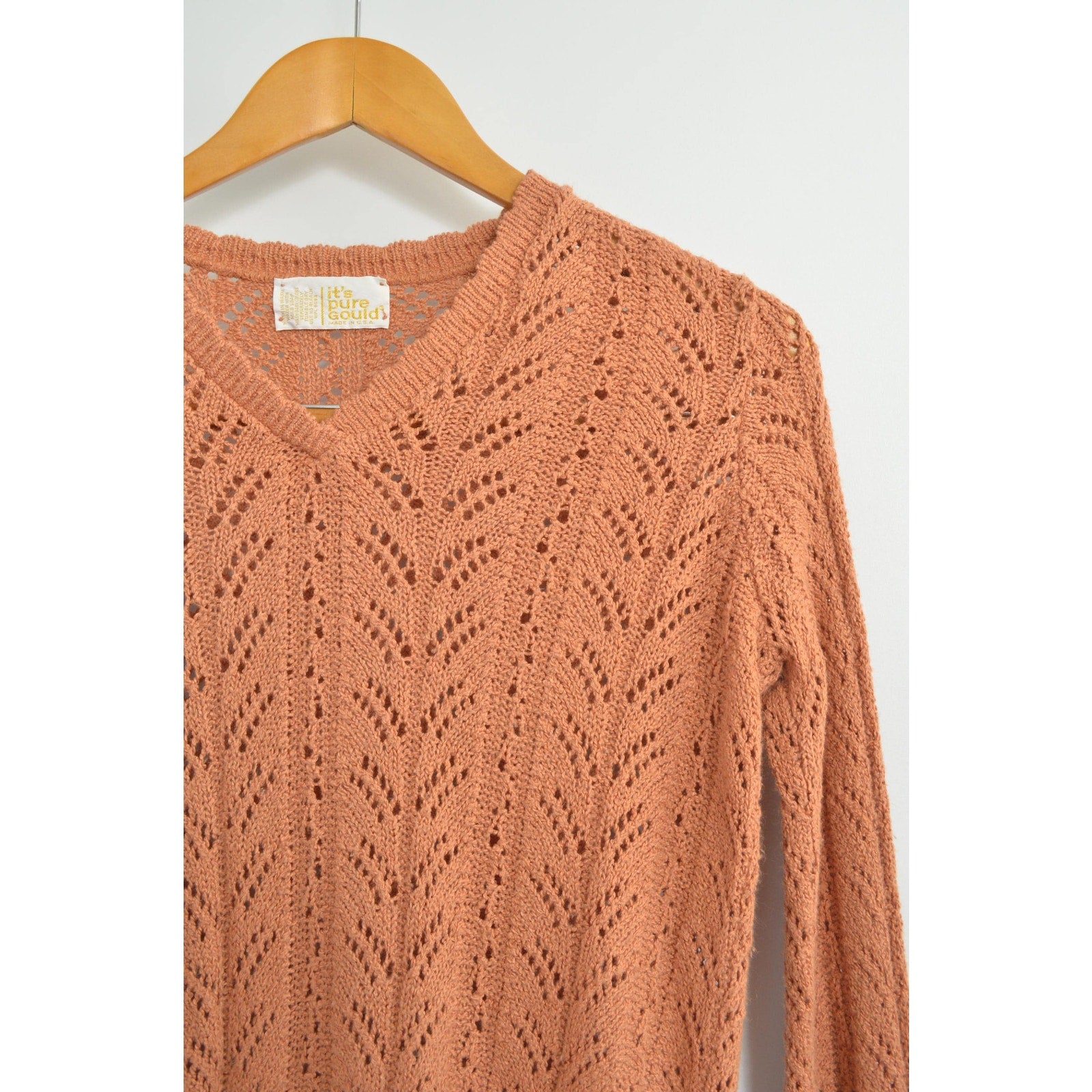 pure gould open knit dusty rose v-neck cropped sweater