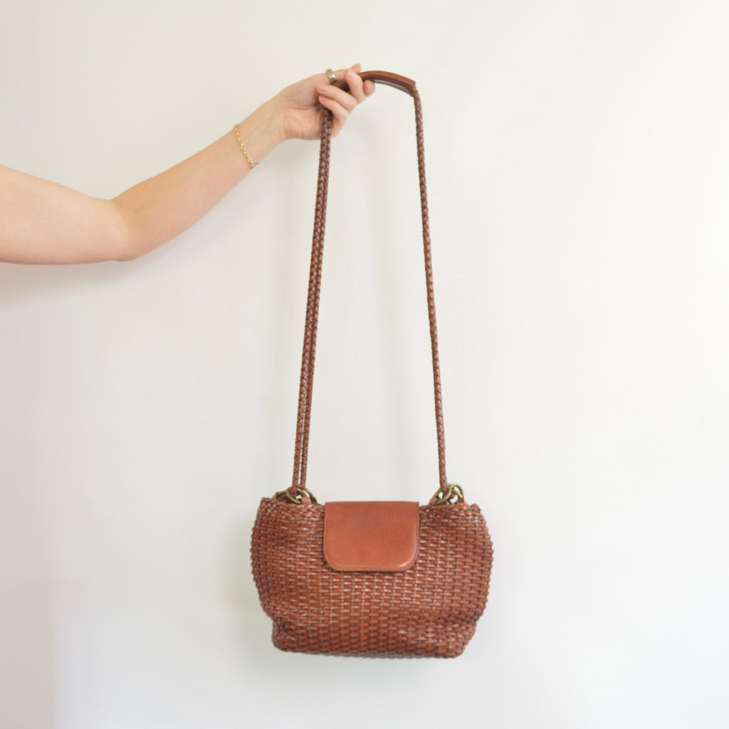 medium cognac brown woven shoulder bag