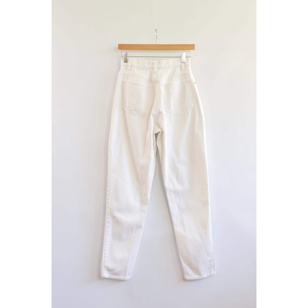 27 x 30 white high waisted tapered liz claiborne denim