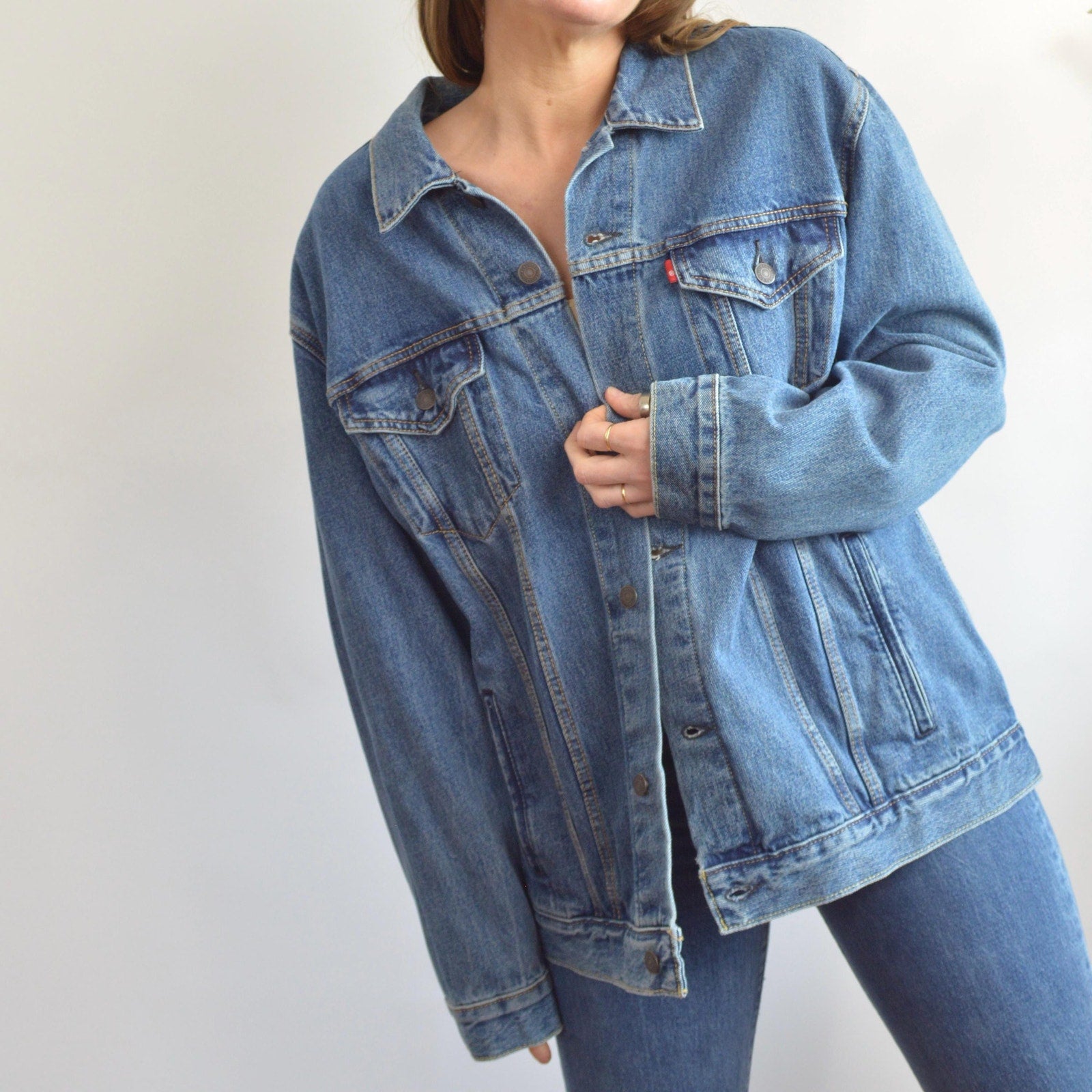 like new men’s vintage 100% cotton denim jean jacket