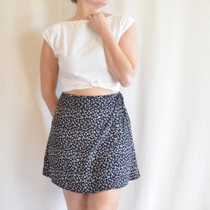 25 - 28” mini daisy gap wrap skirt