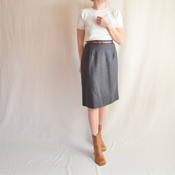 30 - 32" charcoal gray knee length wool tulip skirt